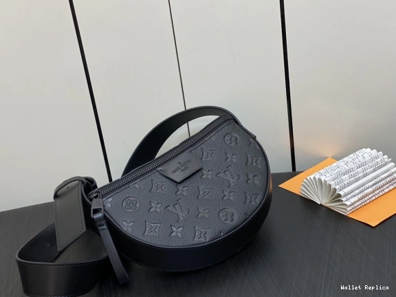 Affordable Moon LOUIS VUITTON Crossbody 0707
